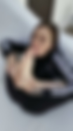 [OnlyFans.com] Marley Brinx (@marleybrinx)/Images/2019-04-02-Just sent this video to your inbox. Sucking and licking my d-3556667.jpeg