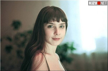 Yulia Nova/Yulia Nova - Images/Yulia Nova - Kizu.net/Yulia Nova - Green Dress/Yulia Nova 00011.jpg