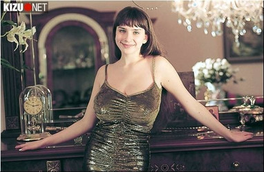 Yulia Nova/Yulia Nova - Images/Yulia Nova - Kizu.net/Yulia Nova - Green Dress/Yulia Nova 00019.jpg