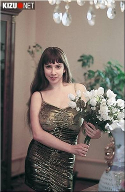 Yulia Nova/Yulia Nova - Images/Yulia Nova - Kizu.net/Yulia Nova - Green Dress/Yulia Nova 00013.jpg