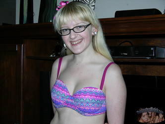 trueamateurmodels part-9/krystal_01/2000watermarked/dscn7463.jpg