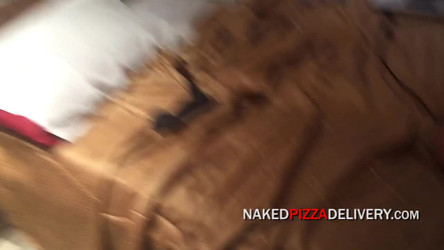 nakedpizzadelivery/Paulina/For-Bellboy-Room-Service.mp4
