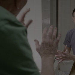 Malcolm.in.the.Middle.Lifes.Still.Unfair.S01.2160p.Disney+.WEB-DL.DDP.5.1.HDR10.H.265-CHDWEB