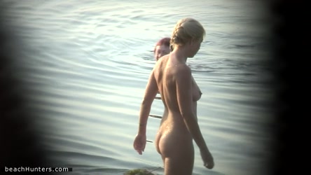 BeachHunters_15880-15986/bh_15895.avi