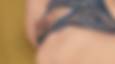 Dominika C 2025/2025-04-07 Wild Spread.mp4