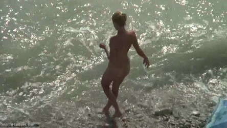 BeachHunters_16838-16931/bh_16854.avi