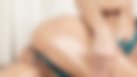 Dominika C 2025/2025-05-01 Oil Dreams Smooth Seduction.mp4