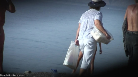 [Beachhunters.com] № 13958-14087/bh_13983.avi