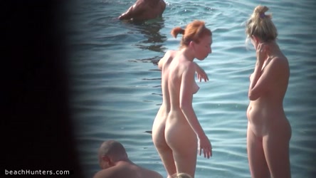 BeachHunters_15673-15769/bh_15680.avi