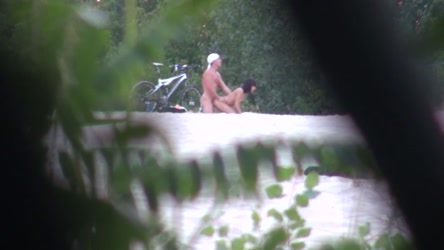 BeachHunters_15673-15769/bh_15682.mp4